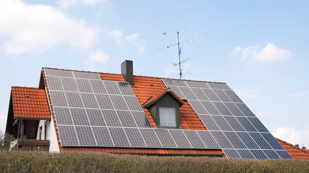 Optimale Größe einer Photovoltaikanlage berechnen – Ratgeber für Eigenheimbesitzer